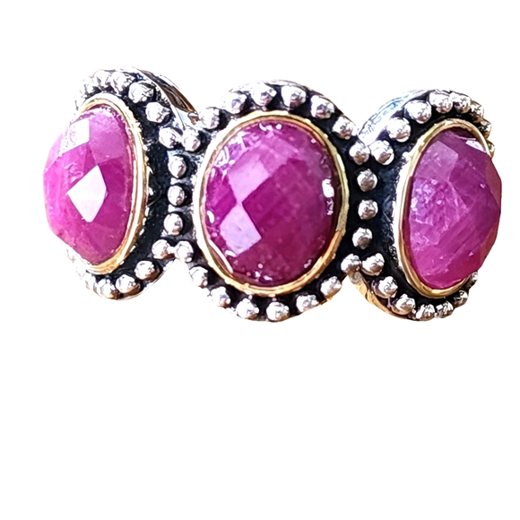 Sterling Jewelry - Sterling silver faceted 3 stone ring Purple red color size 6.75 Fine Jewelry